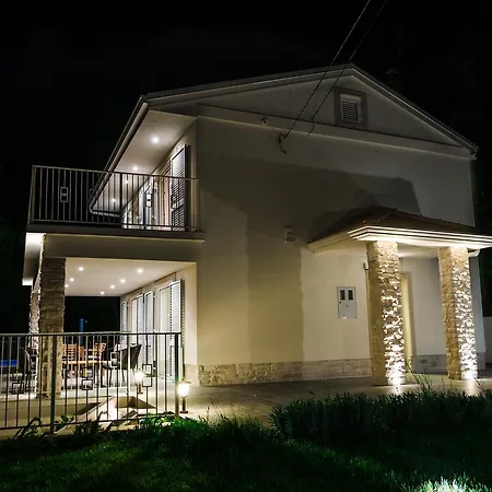 빌라 Carmen 오파티아